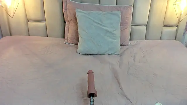 Snapshot of ALYANNA_HOT_ chatting on October 30, 12:28 pm ALYANNA HOT online show from October 30, 12:28 pm