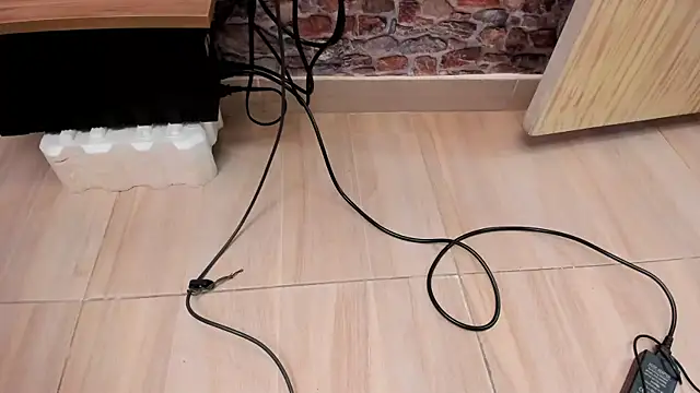 Snapshot of ALYANNA_HOT_ chatting on November 27, 12:18 pm ALYANNA HOT online show from November 27, 12:18 pm