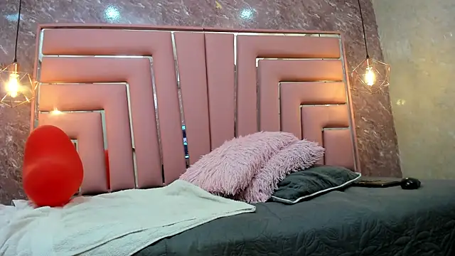 ALYANNA HOT  online show from February 15, 11:41 am