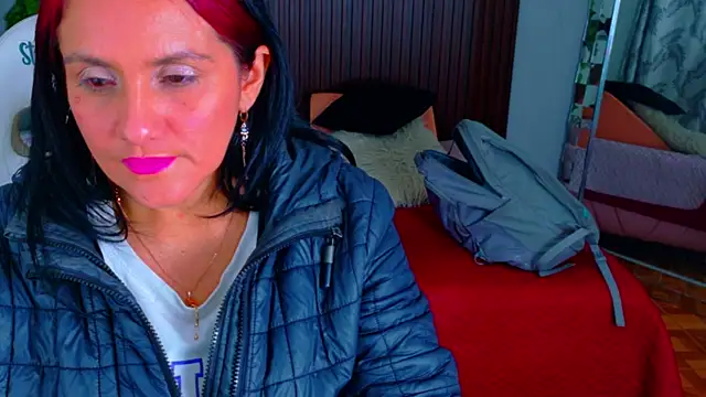 Snapshot of kataleya_29 chatting on May 13, 8:16 pm kataleya 29 online show from May 13, 8:16 pm