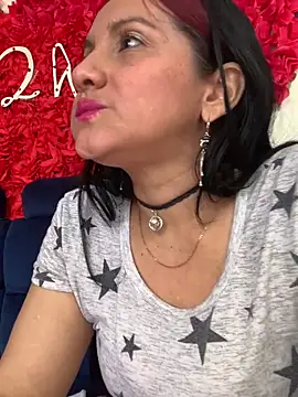 Snapshot of kataleya_29 chatting on June 3, 7:30 pm kataleya 29 online show from June 3, 7:30 pm
