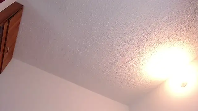 OrianaSaenz  online show from March 17, 11:08 pm