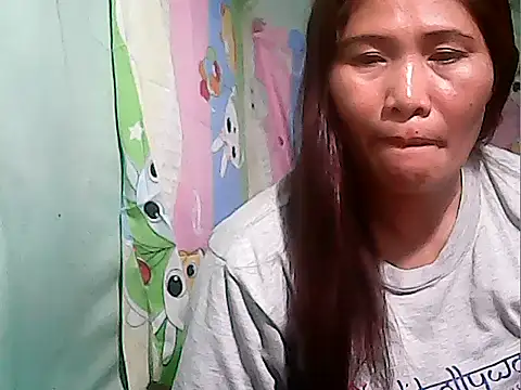 Snapshot of Juicy_69xx chatting on October 31, 11:28 pm Juicy 69xx online show from October 31, 11:28 pm