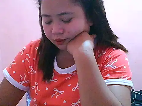 Snapshot of fresh_rosie chatting on May 24, 8:52 am fresh rosie online show from May 24, 8:52 am