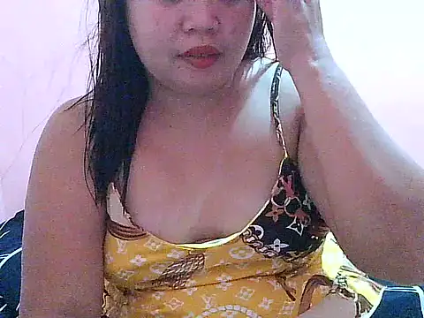 Snapshot of fresh_rosie chatting on May 30, 11:18 am fresh rosie online show from May 30, 11:18 am