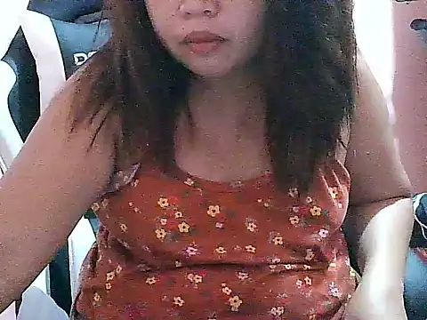 Snapshot of fresh_rosie chatting on July 3, 8:26 pm fresh rosie online show from July 3, 8:26 pm