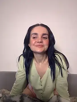 Snapshot of RosieCheexxxxxx chatting on December 14, 5:02 am RosieCheexxxxxx online show from December 14, 5:02 am