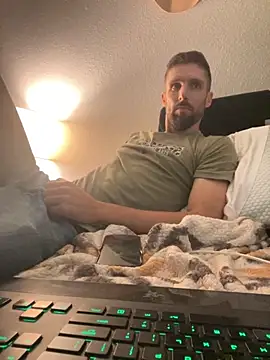 Snapshot of thejohnryancollection chatting on September 22, 2:08 pm thejohnryancollection online show from September 22, 2:08 pm