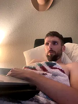 Snapshot of thejohnryancollection chatting on September 30, 10:31 am thejohnryancollection online show from September 30, 10:31 am