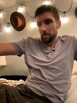 Snapshot of thejohnryancollection chatting on November 7, 5:18 am thejohnryancollection online show from November 7, 5:18 am