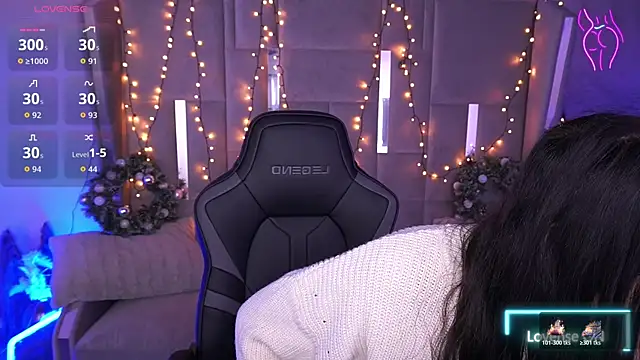 EliseVelour online show from January 14, 1:50 pm