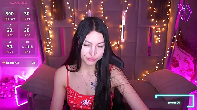 EliseVelour online show from March 5, 1:51 pm