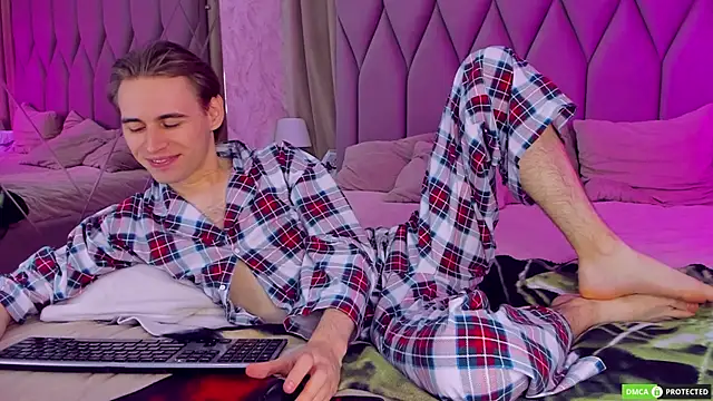 WilliamDyson online show from September 25, 4:27 am