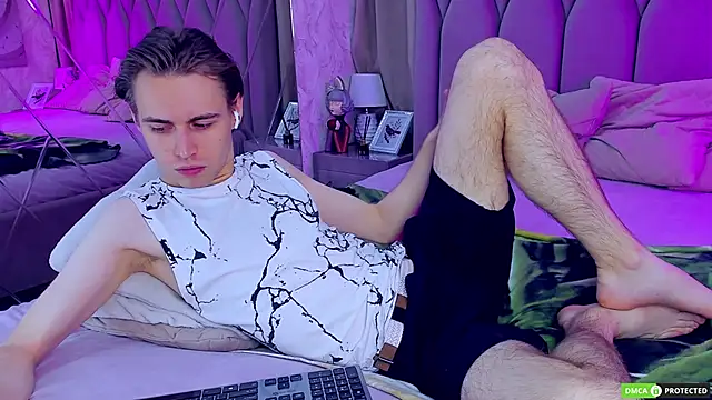 WilliamDyson online show from November 16, 3:56 am