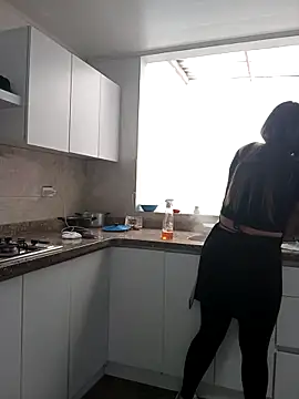 Fernandar2025 online show from December 17, 6:47 pm