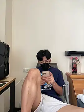 Allen20y online show from July 18, 6:06 am