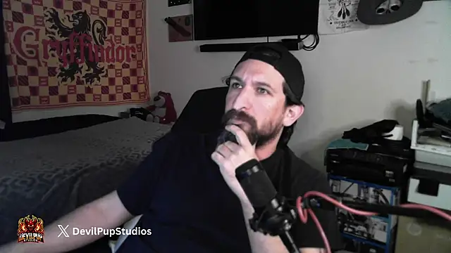 DevilPup75  online show from February 8, 4:49 am