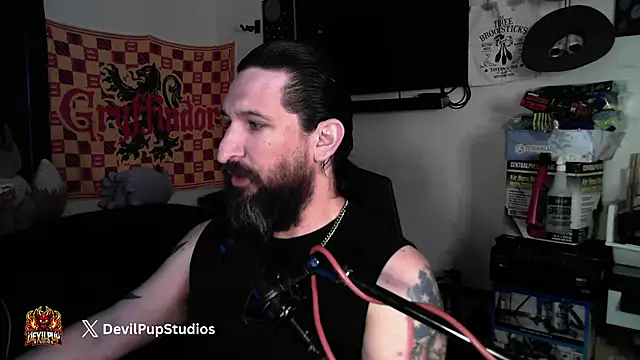 DevilPup75  online show from March 30, 6:09 pm