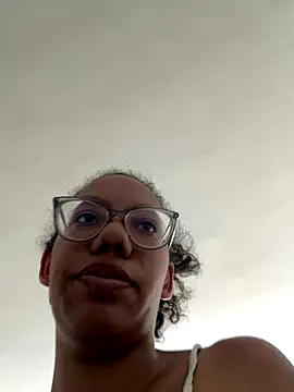 Snapshot of Valen1800 chatting on November 5, 4:51 pm Valen1800 online show from November 5, 4:51 pm