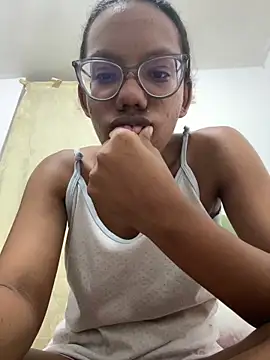 Valen1800 online show from December 20, 1:02 am