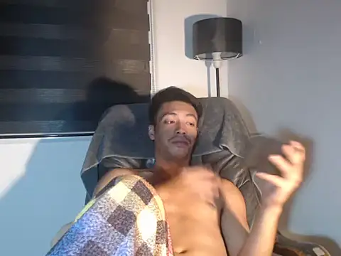 Snapshot of Asian_gregor chatting on February 28, 6:20 pm Asian gregor online show from February 28, 6:20 pm