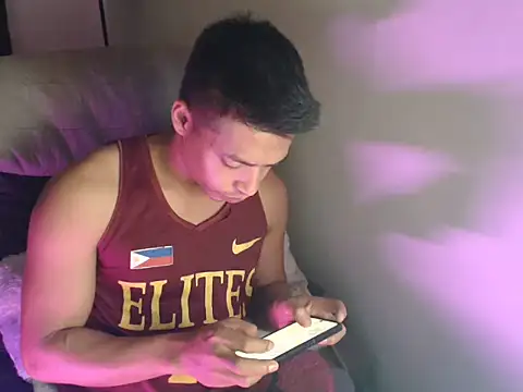 Snapshot of Asian_gregor chatting on June 3, 12:24 am Asian gregor online show from June 3, 12:24 am