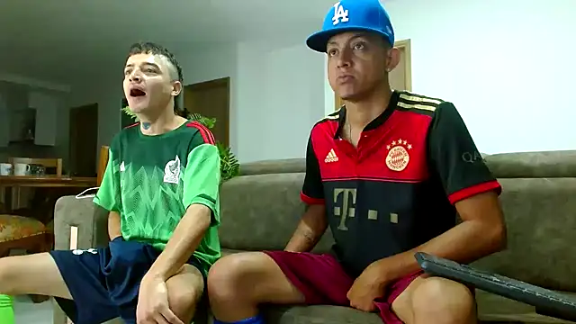 skinny23cm online show from December 17, 9:50 am