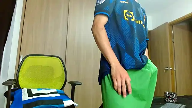 skinny23cm online show from January 8, 9:42 am