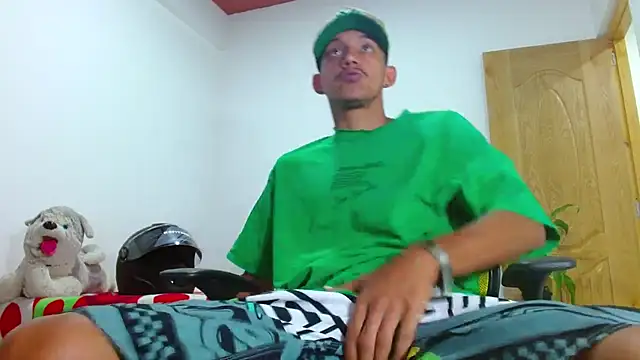 skinny23cm online show from August 8, 11:39 pm