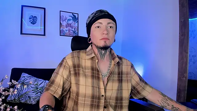 tyler jones  online show from September 16, 4:24 am