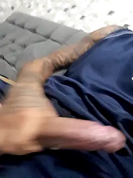 Snapshot of velozte5678 chatting on September 15, 4:01 am velozte5678 online show from September 15, 4:01 am