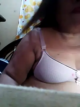 Huge mama69 online show from June 15, 10:39 am