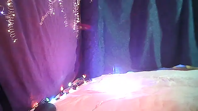 Snapshot of AlexaBlessed2 chatting on October 10, 4:00 am AlexaBlessed2 online show from October 10, 4:00 am