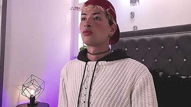 OzorioDany online show from September 15, 4:01 am