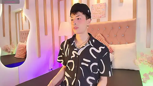 OzorioDany online show from March 16, 3:56 am