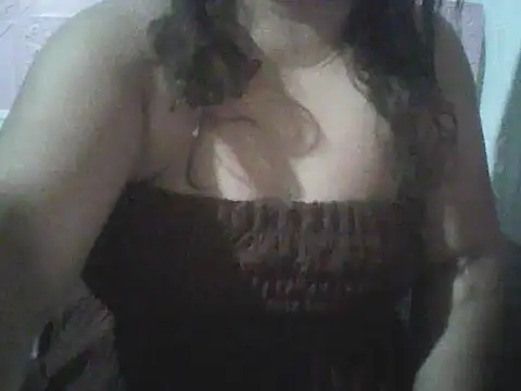 Snapshot of Azrielxx05 chatting on April 9, 3:06 pm Azrielxx05 online show from April 9, 3:06 pm