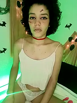 Snapshot of ancesstral_angel chatting on October 20, 12:11 am ancesstral angel online show from October 20, 12:11 am