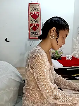 Snapshot of ancesstral_angel chatting on November 24, 1:05 am ancesstral angel online show from November 24, 1:05 am