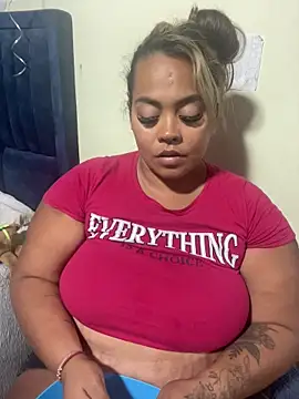 EmilyDuran  online show from June 26, 10:03 pm