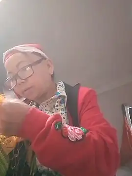 Snapshot of VangLe73 chatting on September 29, 4:06 am VangLe73 online show from September 29, 4:06 am