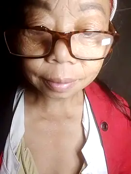 Snapshot of VangLe73 chatting on October 1, 7:53 pm VangLe73 online show from October 1, 7:53 pm