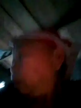 Snapshot of VangLe73 chatting on November 14, 11:35 pm VangLe73 online show from November 14, 11:35 pm