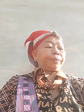 Snapshot of VangLe73 chatting on November 23, 7:52 am VangLe73 online show from November 23, 7:52 am