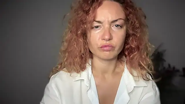 Reddgiirl online show from October 7, 4:53 am