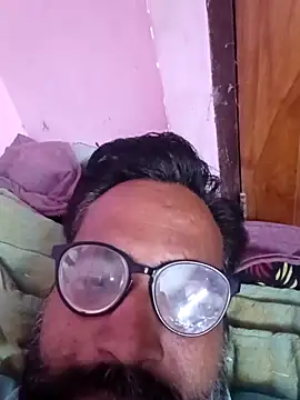 Snapshot of hard_boy9455 chatting on September 21, 2:19 pm hard boy9455 online show from September 21, 2:19 pm