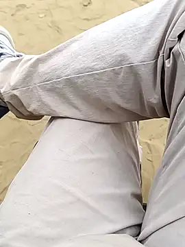 Snapshot of hard_boy9455 chatting on October 28, 9:02 am hard boy9455 online show from October 28, 9:02 am