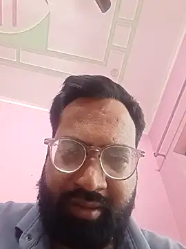 Snapshot of hard_boy9455 chatting on November 6, 1:17 am hard boy9455 online show from November 6, 1:17 am