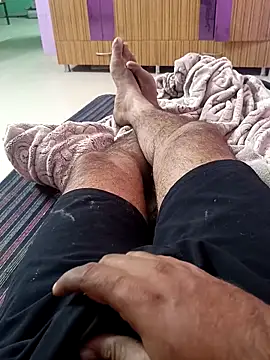 Snapshot of hard_boy9455 chatting on November 8, 1:55 pm hard boy9455 online show from November 8, 1:55 pm