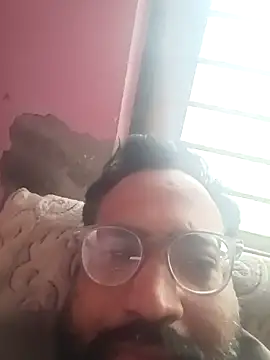 Snapshot of hard_boy9455 chatting on November 16, 1:33 am hard boy9455 online show from November 16, 1:33 am