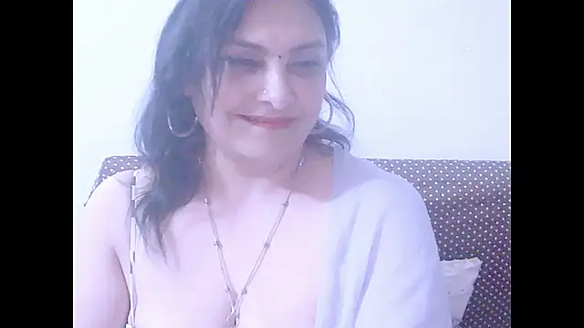 Indiansweetness77 online show from September 14, 2:49 pm